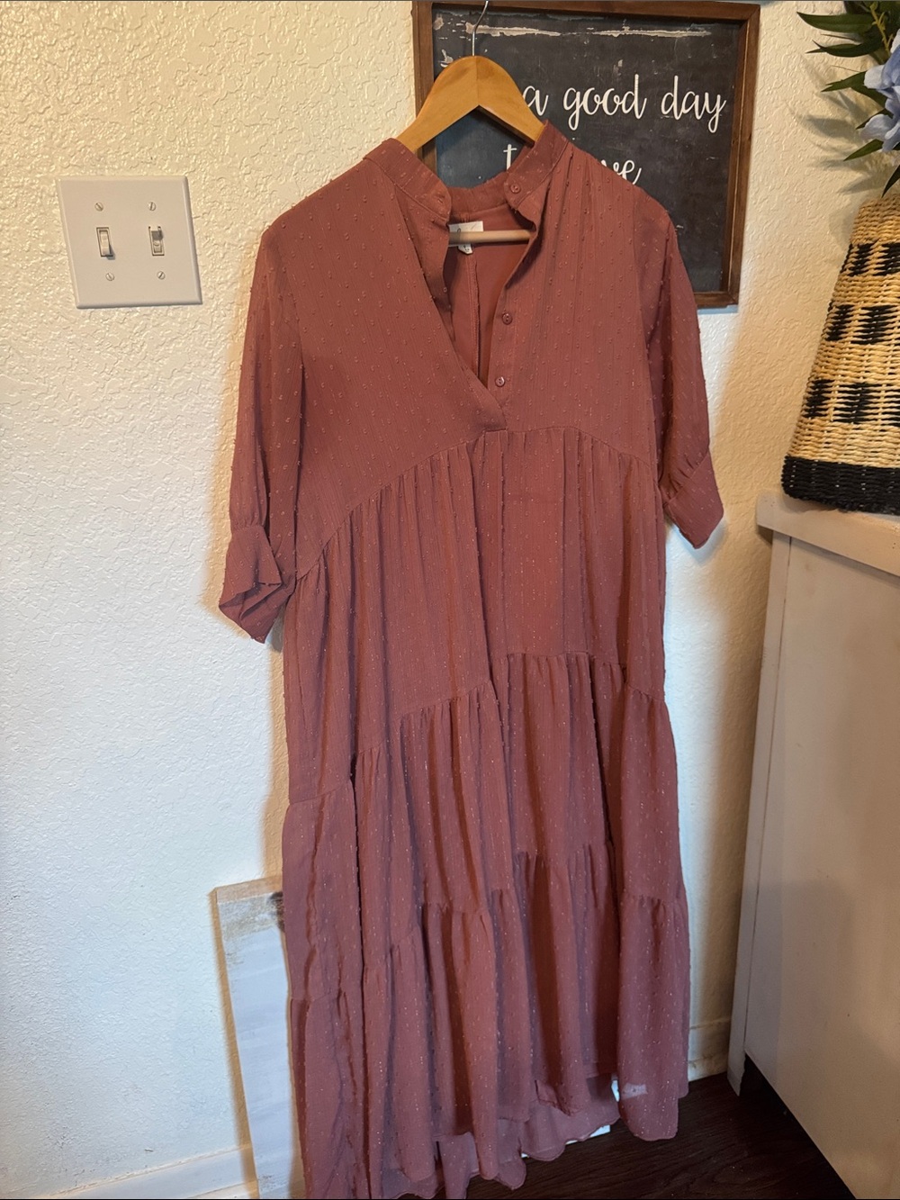 Lena brand small Women's Tiered Midi Dress in Dusty Rose